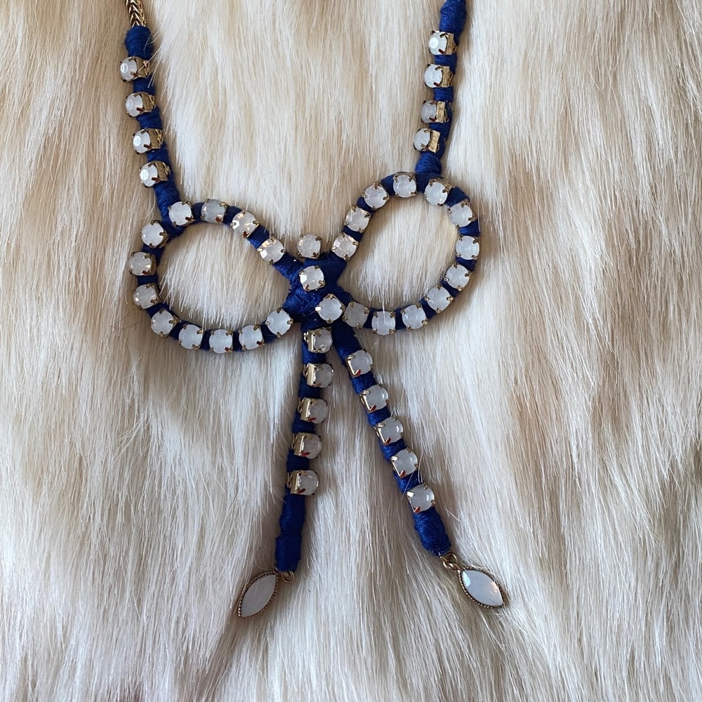 Betsey Johnson coquette bow necklace